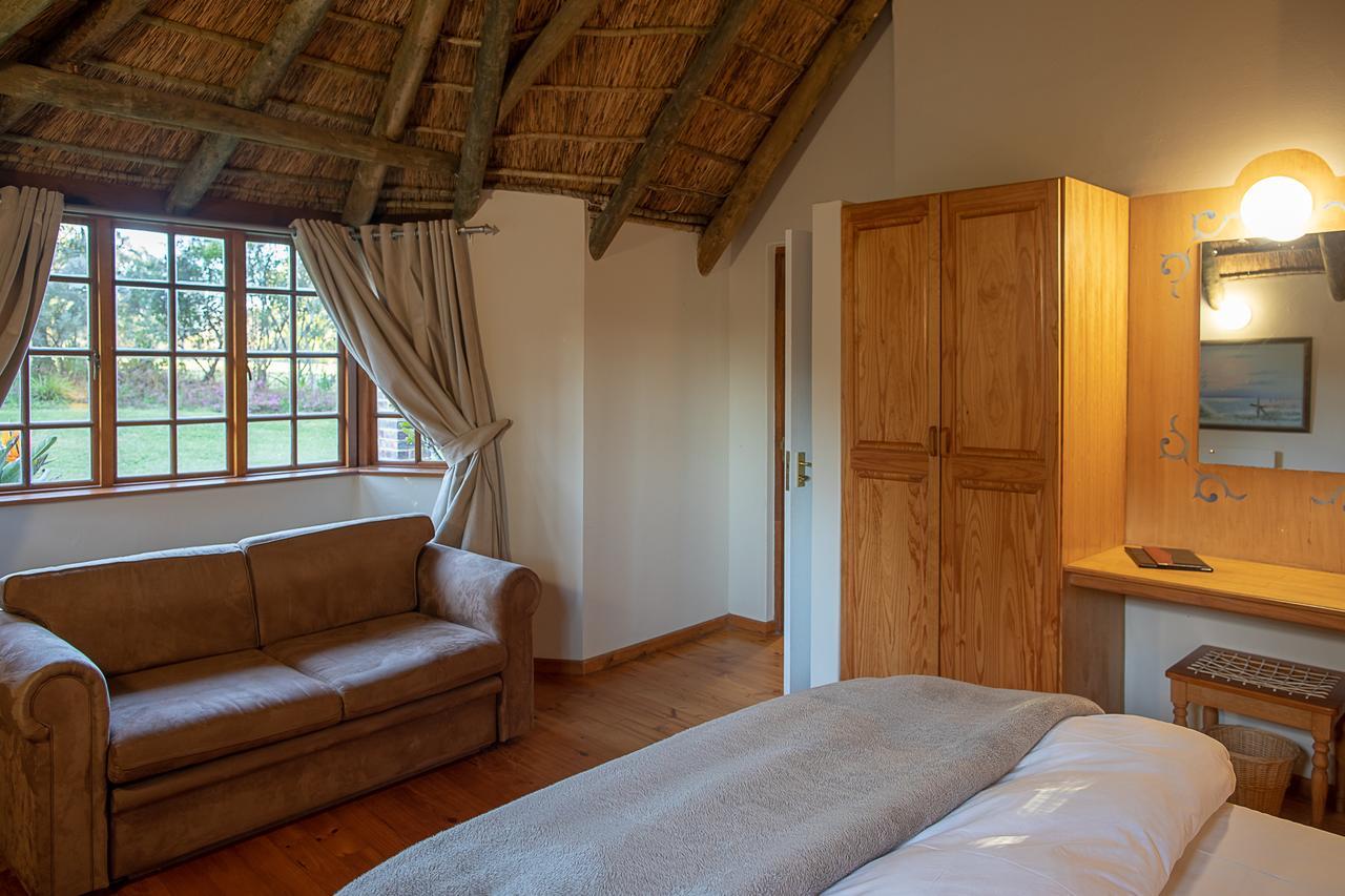 Coral Tree Cottages Harkerville Extérieur photo
