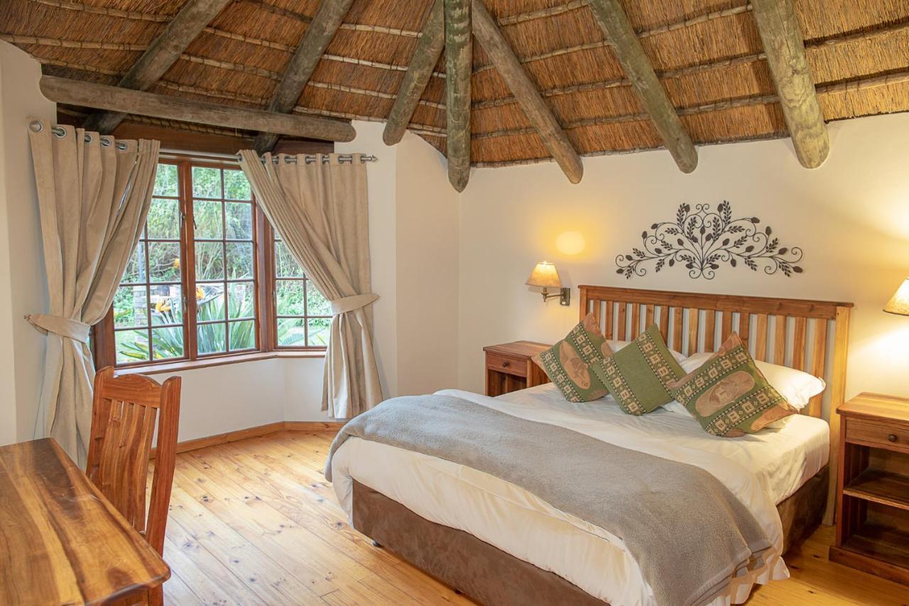 Coral Tree Cottages Harkerville Extérieur photo